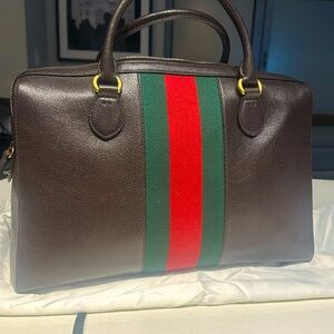 Gucci iconic web tote